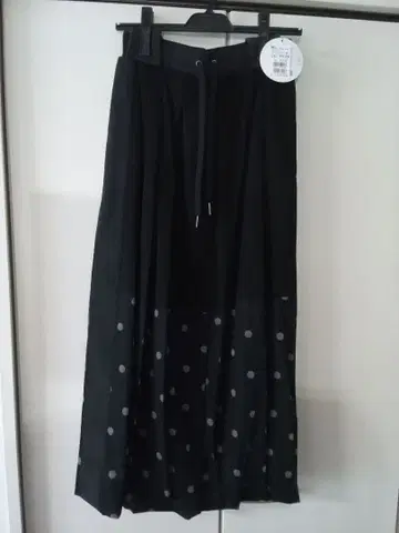 LASUD ACTIVE 블랙 롱 샤샤 스커트 야마다야