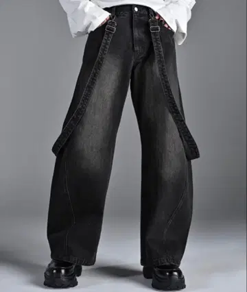 [새상품급] ADRER 빈티지 3D 서스펜더 데님 블랙 M 사이즈