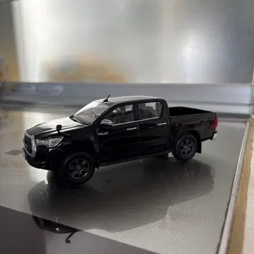 HILUX 미니카 블랙