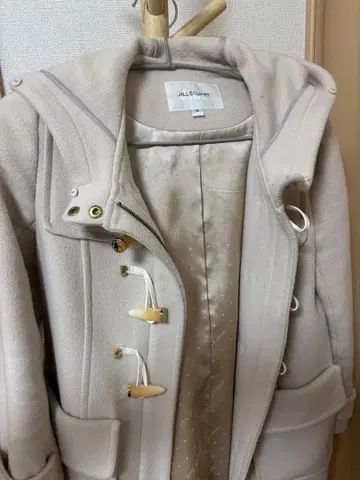 베이지 더플 코트 퍼 포함