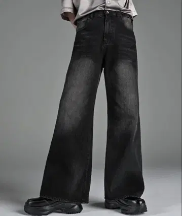 [ 새상품급 ] 빈티지 커브 데님 블랙 M 사이즈