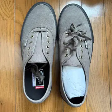 VANS 스케이트 오센틱 10.5 vn0a2z2z9jc