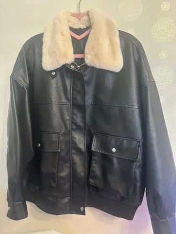 블랙 가죽 자켓 퍼 포함