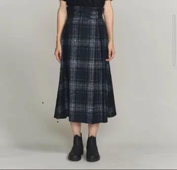 플레어 스커트 다크 그레이 체크 무늬