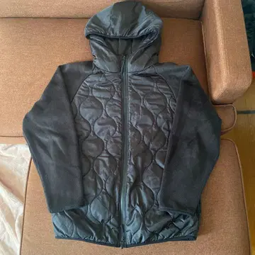 후드 부착 나일론 플리스 자켓 블랙 퀼팅