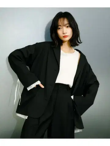 KBF 레이어드 디자인 자켓