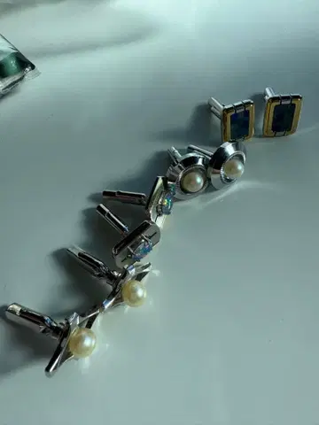 펄과 오팔풍 스톤 커프스 세트