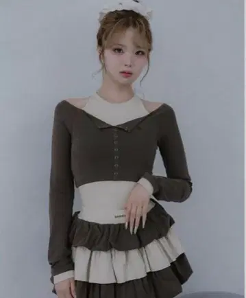 미사용 새상품 Darich 다리치 오프숄더 레이어드 리브 상의