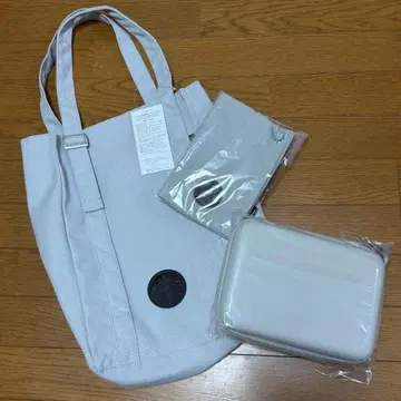 스타벅스 2026 토트백 멀티 하드 케이스 보틀 새시 3종