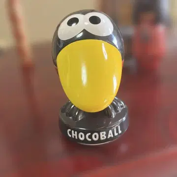 CHOCOBALL 피규어 블랙 옐로우 컬러 빨간색