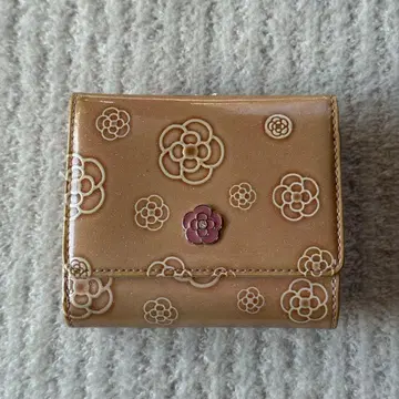 CLATHAS 클레이사스 가마구치 접이식 지갑 알코 3단 폴더형 에나멜