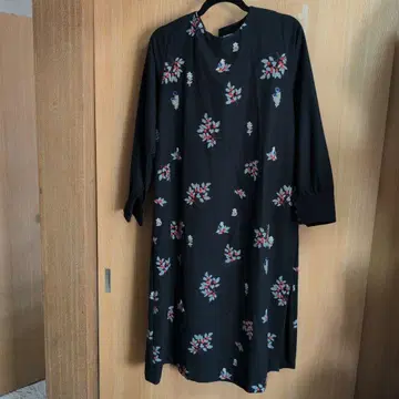 새상품급 SUPER HAKKA 꽃무늬 긴팔 원피스