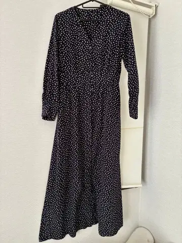 물방울 무늬 긴팔 맥시 원피스