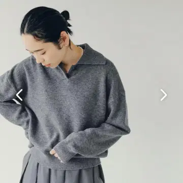 [어른에게 한 스푼의 악센트] 세탁 가능한 울 소재의 카라 부착 니트