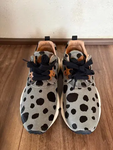 Flower mountain 도트 디자인 스포티 스니커즈