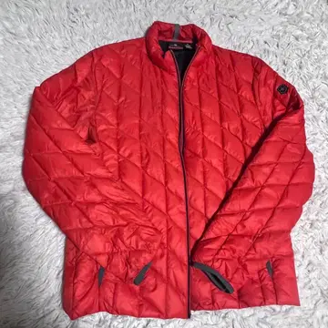 VICTORINOX 레드 다운 자켓 M