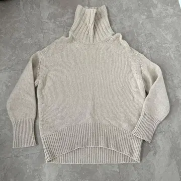 GALERIE VIE 파인 울 터틀넥 풀오버