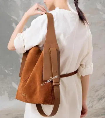 Songmont 숄더백 브라운 L