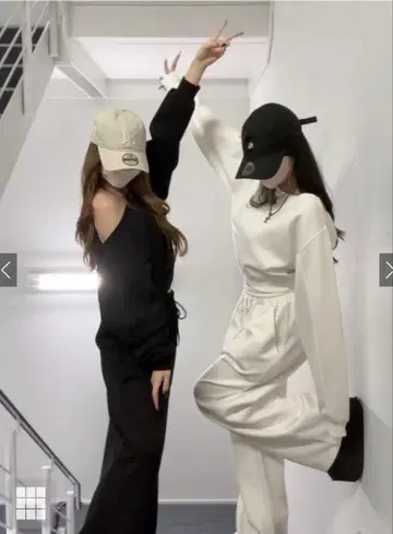 오프숄더 맨투맨 셋업