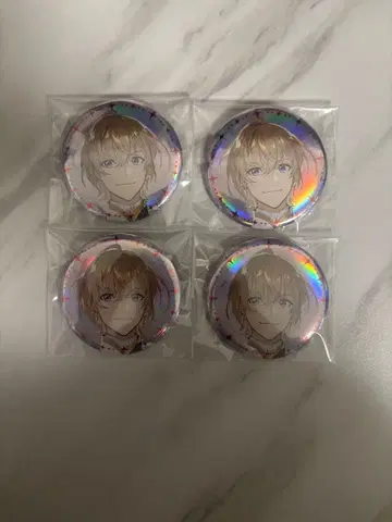 니지산지 OVER TURE 후라 소토 캔뱃지