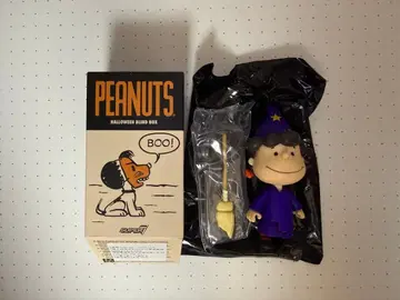 PEANUTS SUPER7 리액션 피규어 할로윈 1종 2