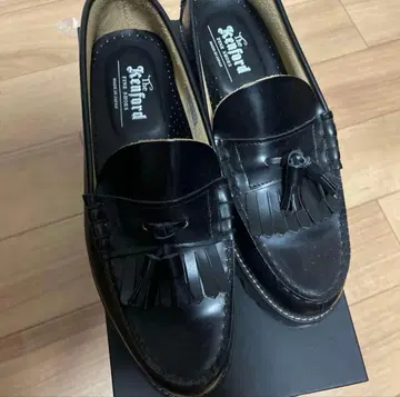 The Kenford 블랙 태슬 로퍼 26cm