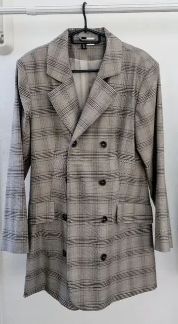 체크 무늬 더블 브레스트 테일러드 자켓