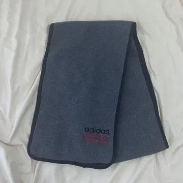 [새상품급] 90's 아디다스 머플러 그레이 자수