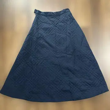 31 Sons de mode 네이비 퀼팅 롱 스커트