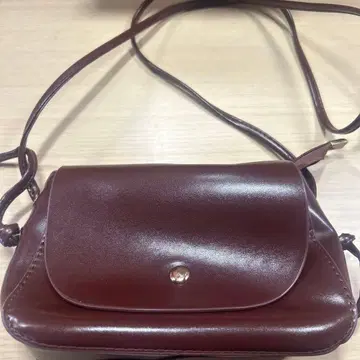 다크 브라운 숄더백