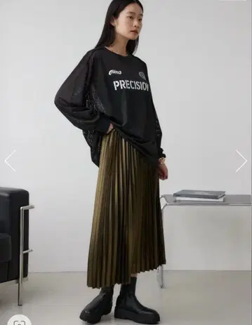 올리브 플리츠 롱 스커트