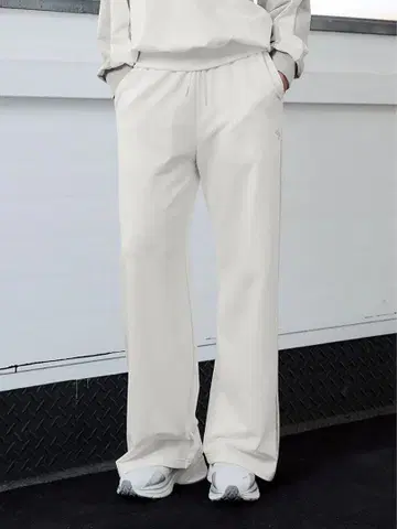 2026 신상 스포티 트랙 와이드 팬츠 S사이즈