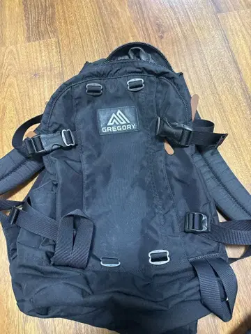 GREGORY 블랙 백팩