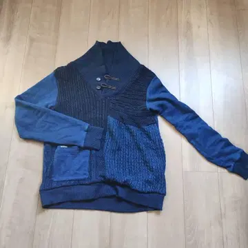 할리우드 런치마켓 BLUEBLUE 코튼 니트