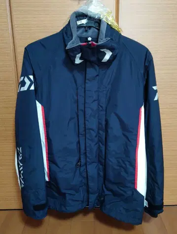 다이와 방한 수트 상하의 세트 사이즈 L 새상품급 중고 클리닝 완료