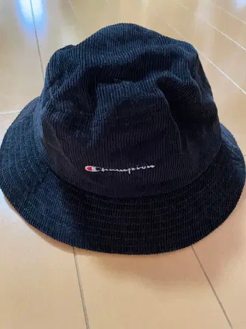Champion 코듀로이 버킷 햇 블랙