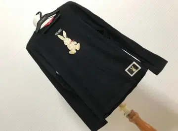 새상품급 PINK HOUSE 긴팔 T셔츠 블랙 토끼 자수