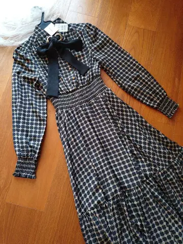 FENNEL 리본 포함 원피스