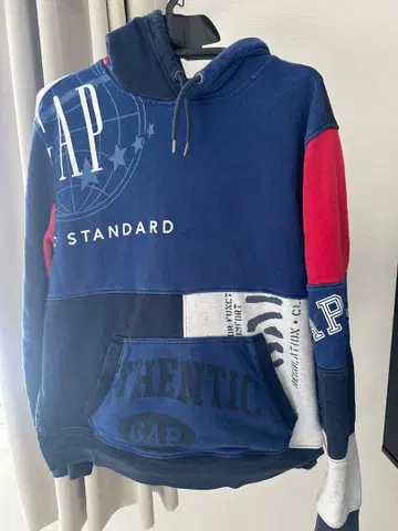 Yzerr 착용 GAP 후드 부착 후드티