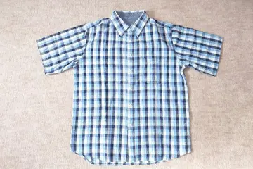 체크 무늬 반팔 셔츠 1