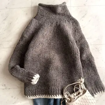 새상품급 네스트로브 울 100% 보틀넥 페루 니트 브라운