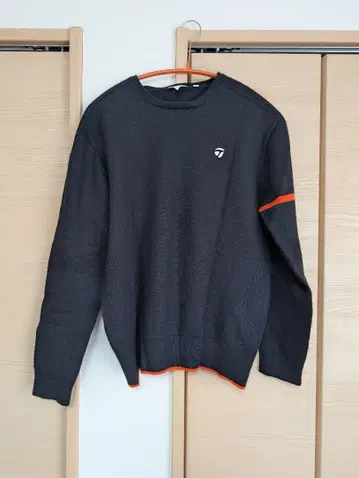 테일러메이드 니트 스웨터