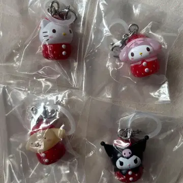 산리오 딸기 메지루시 액세서리 4점 세트