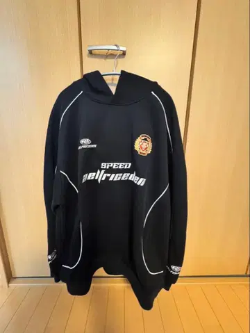 AELRIC EDEN 후드티