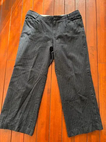 23구 L 48 다크 네이비 스트라이프 팬츠