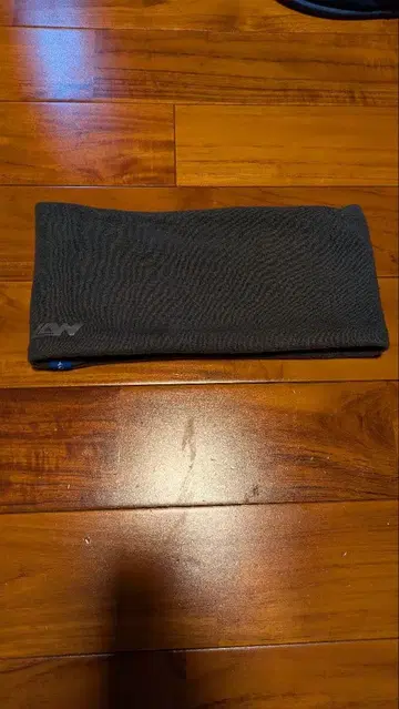 LOOPWHEELER 다크 그레이 넥워머