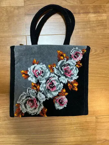 FEILER 꽃무늬 자수 핸드백