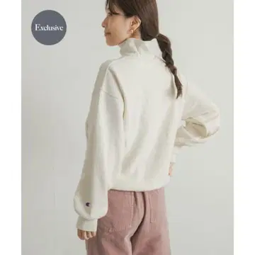 Champion x DOORS 하이넥 맨투맨