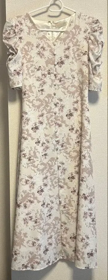 안미르 꽃무늬 원피스