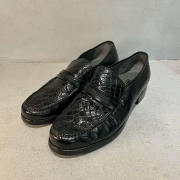 미츠코시 악어 엠보싱 로퍼